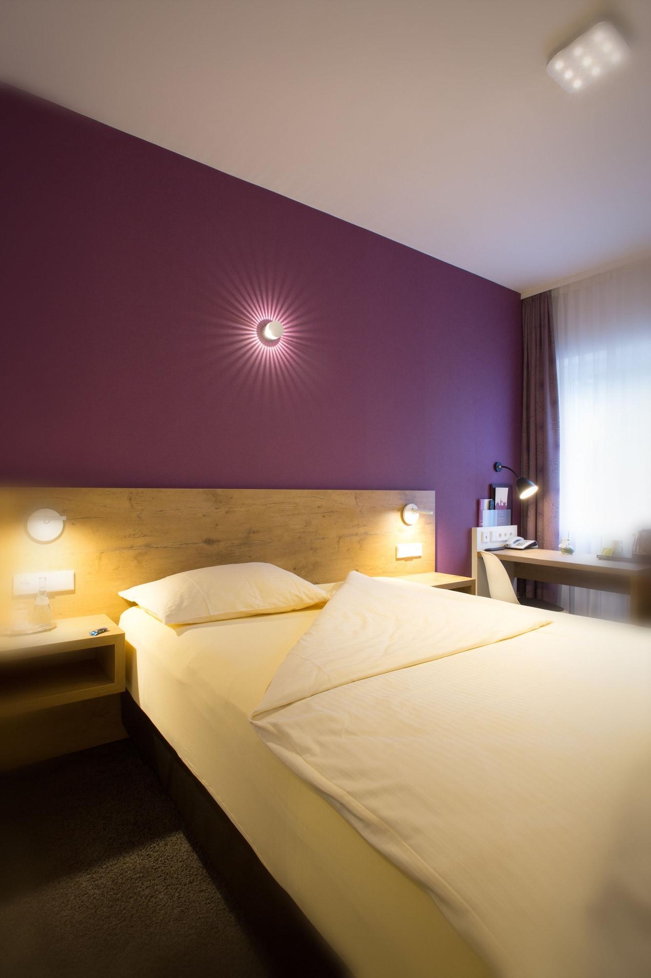 Hotel Azenberg Штутгарт Экстерьер фото