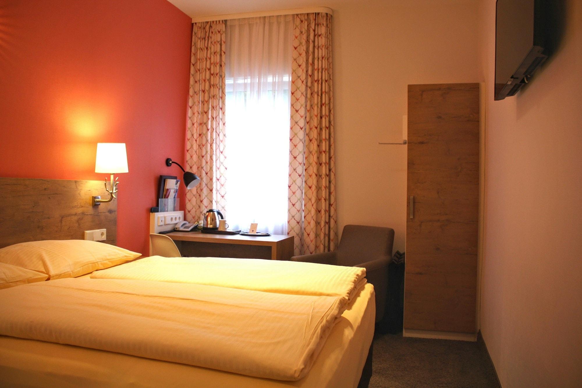 Hotel Azenberg Штутгарт Экстерьер фото